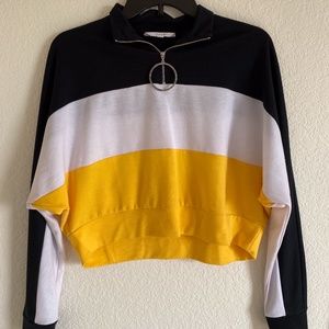 Size S Black, White, and Yellow Quarter Zip Top